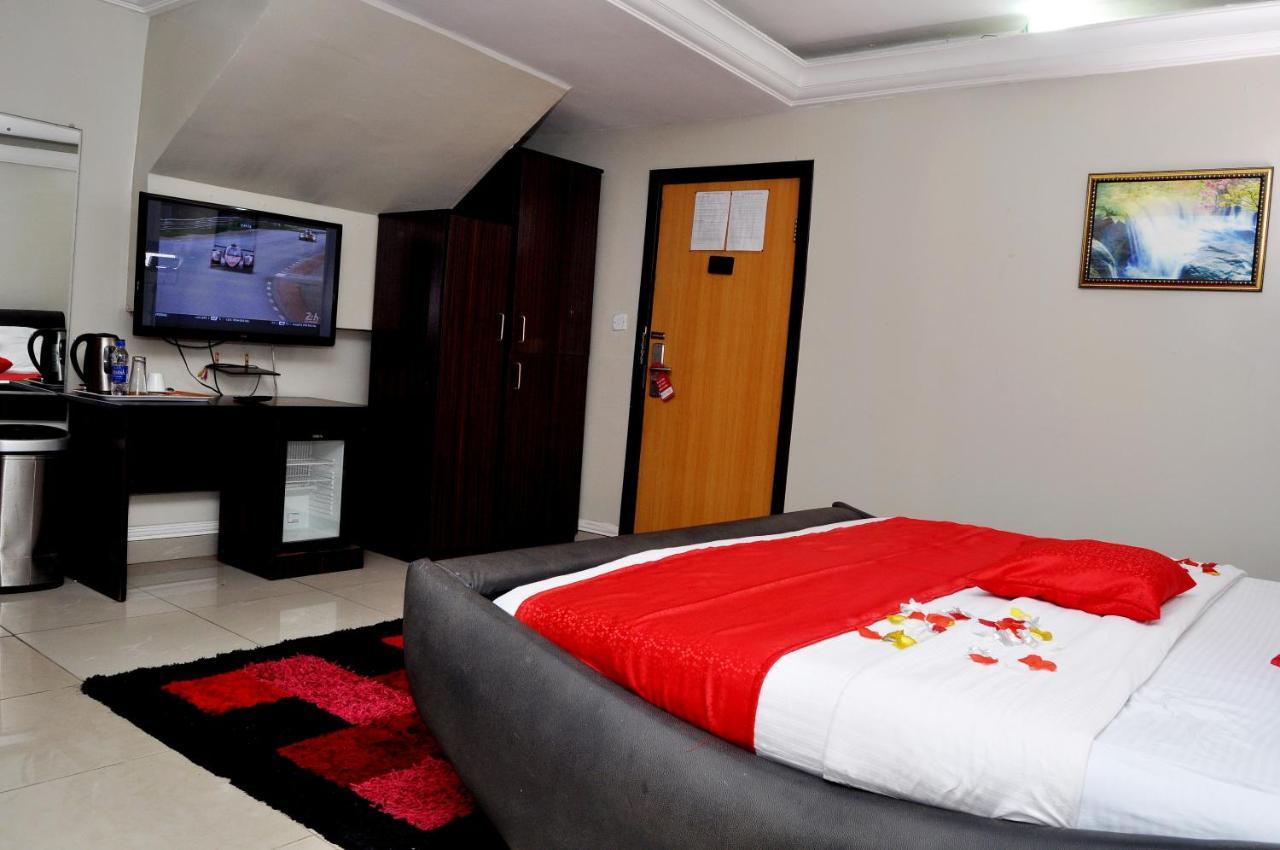 Primal Hotel Isaac John Gra Икея Экстерьер фото